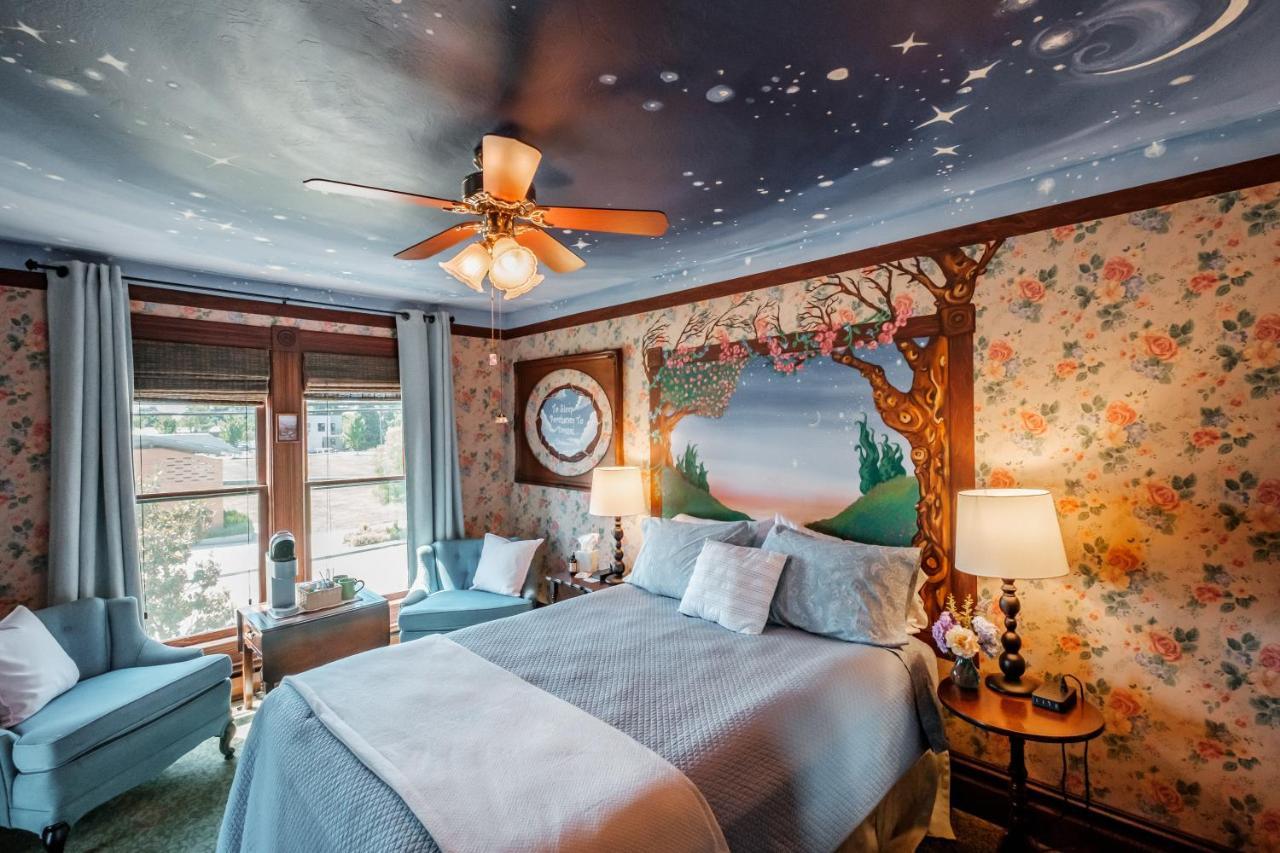 Mamere'S Guest House Monmouth 외부 사진