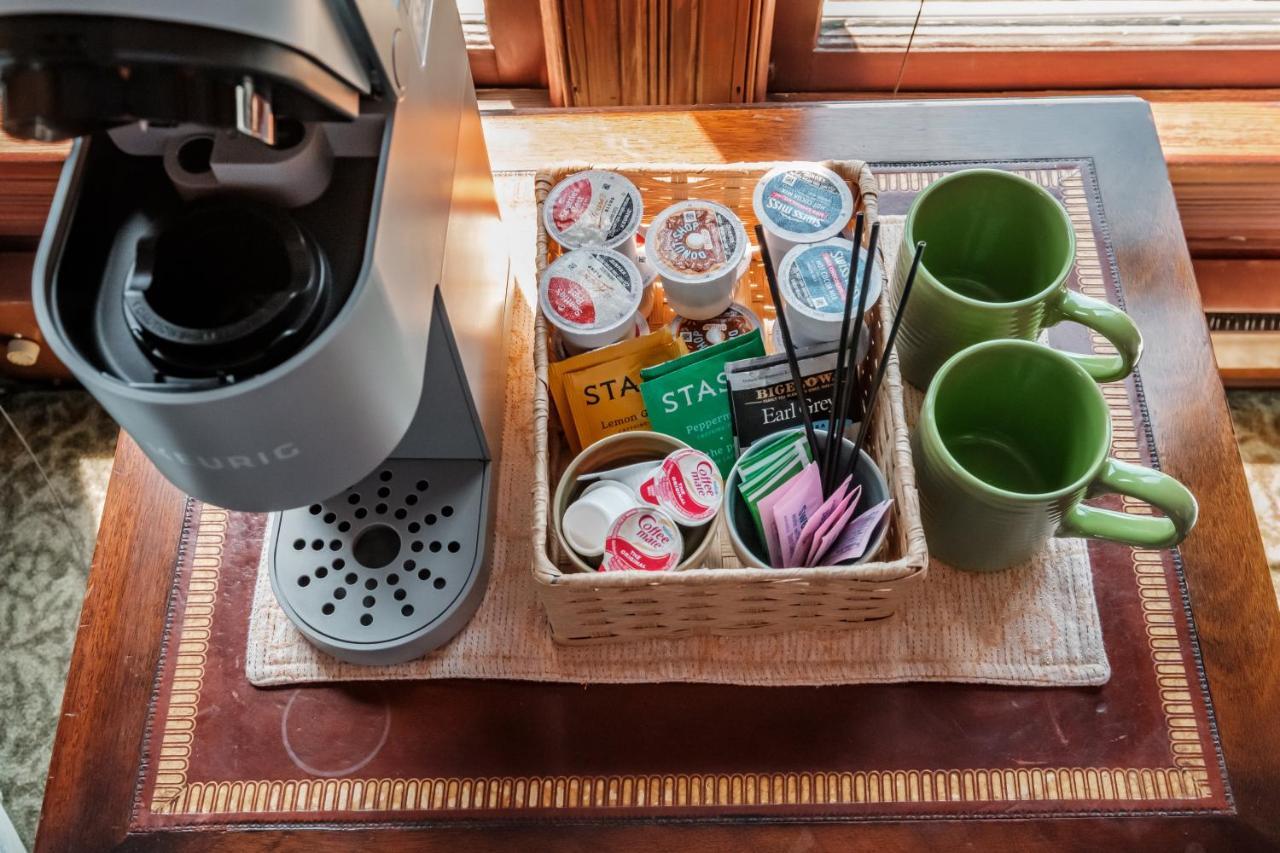 Mamere'S Guest House Monmouth 외부 사진