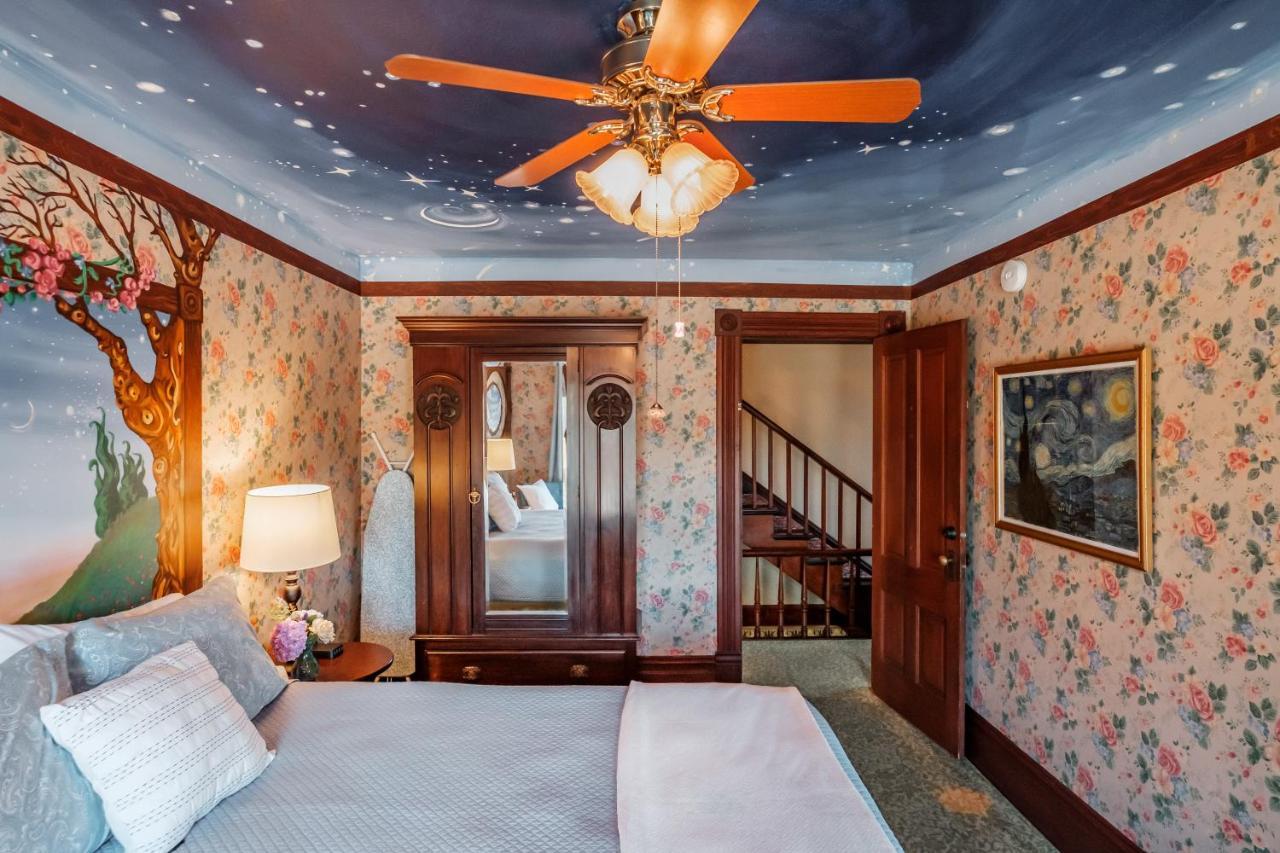 Mamere'S Guest House Monmouth 외부 사진